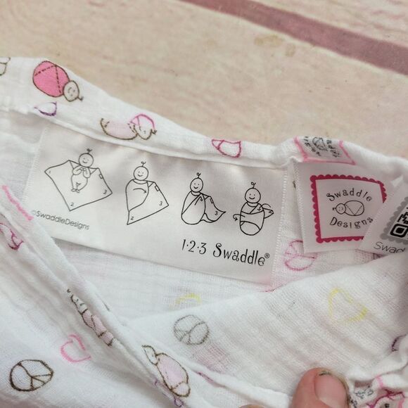 Swaddle Designs Muslin swaddle blanket, 84x42 - Picture 3 of 3